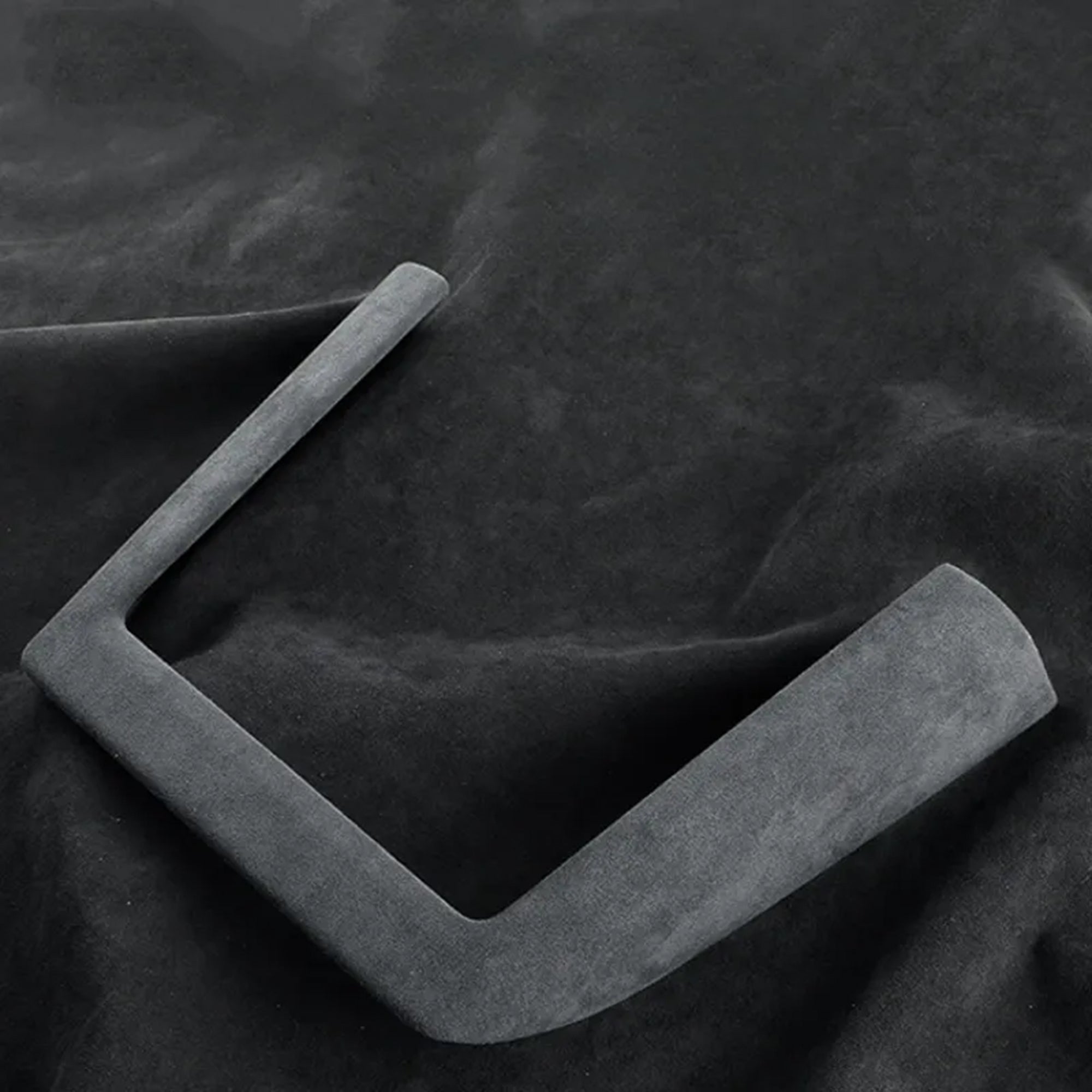 Tespart  - Center Console Wireless Charger Cover Trim Suede for Tesla Model 3 Highland